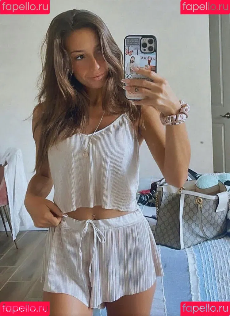 Taylor Alesia Onlyfans Photo Gallery 