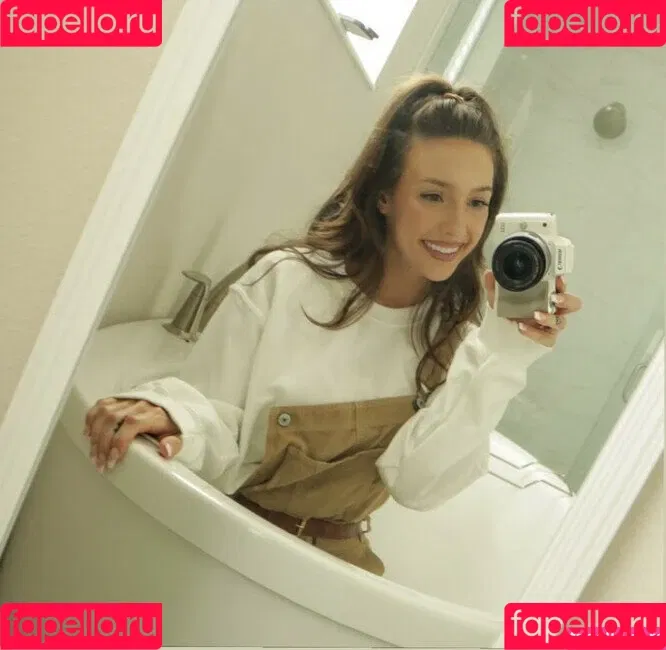 Taylor Alesia Onlyfans Photo Gallery 