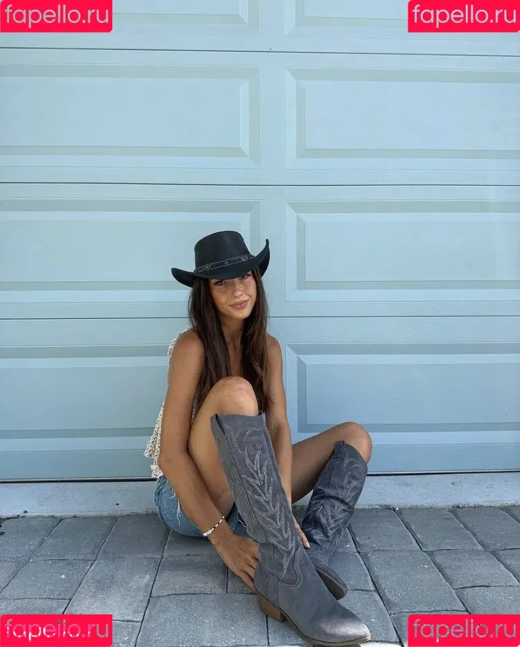 Taylor Alesia Onlyfans Photo Gallery 