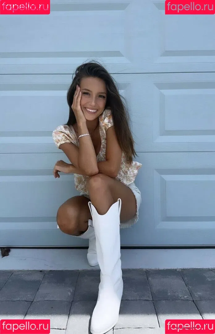 Taylor Alesia Onlyfans Photo Gallery 