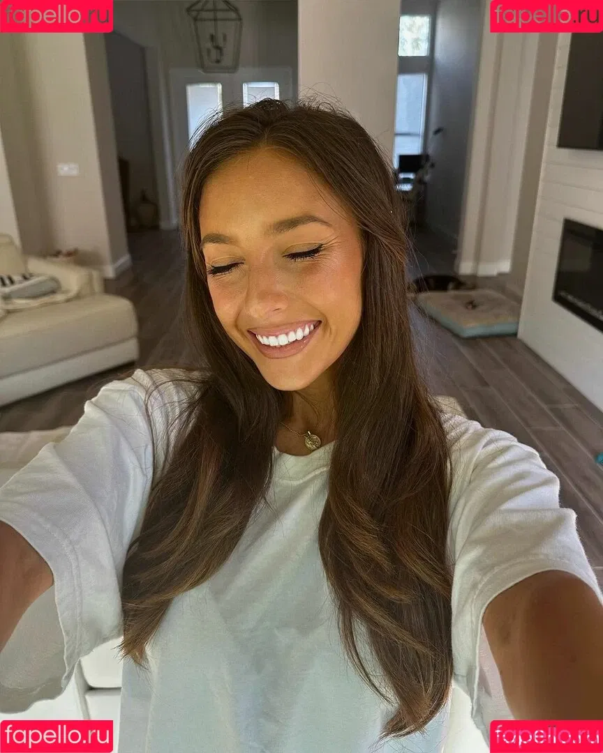 Taylor Alesia Onlyfans Photo Gallery 