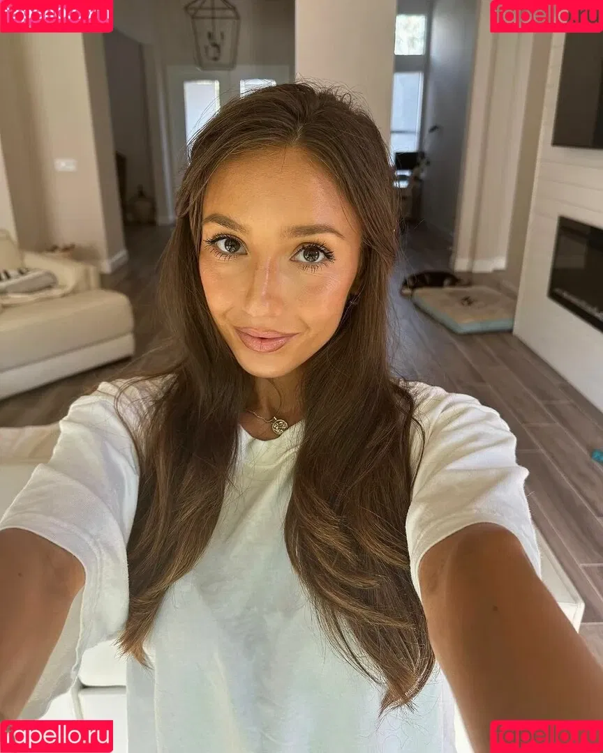 Taylor Alesia Onlyfans Photo Gallery 