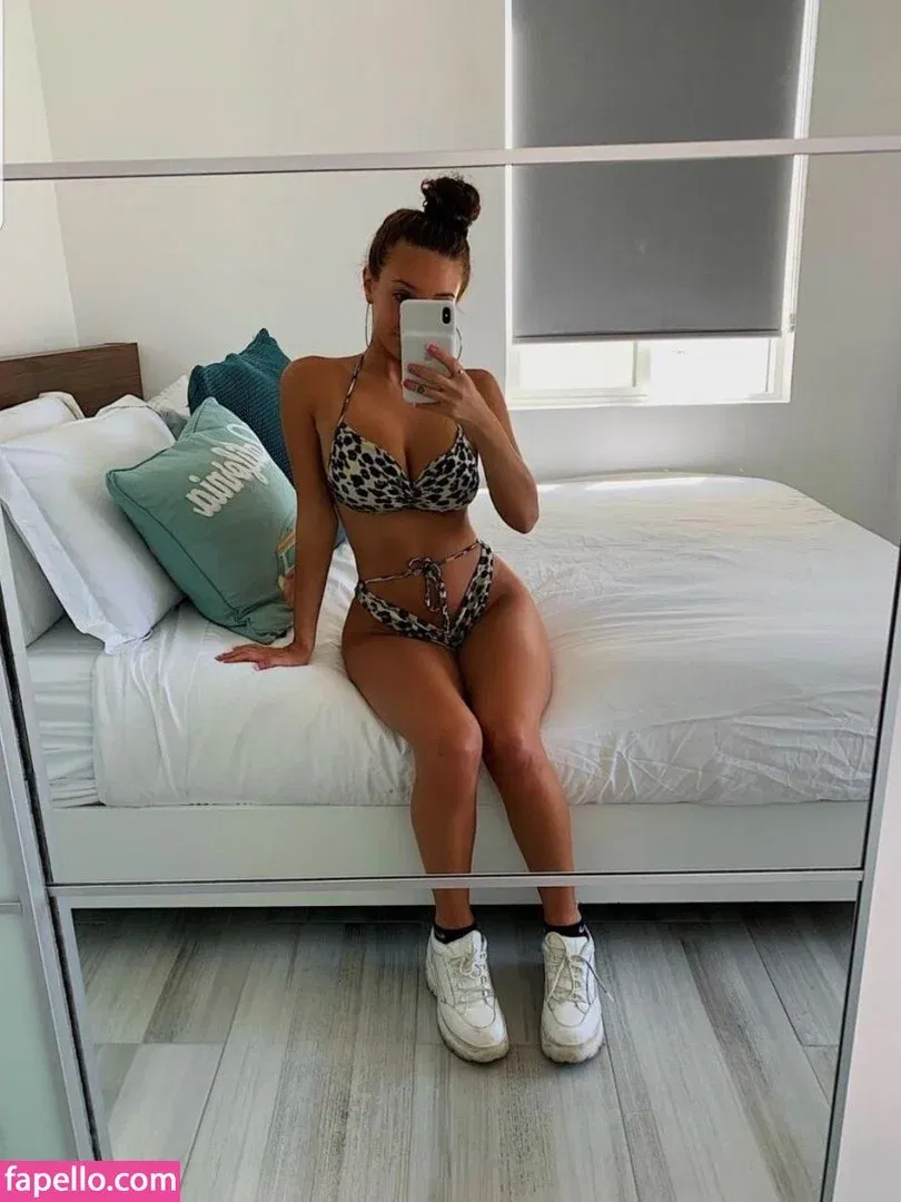 Taylor Alesia Onlyfans Photo Gallery 