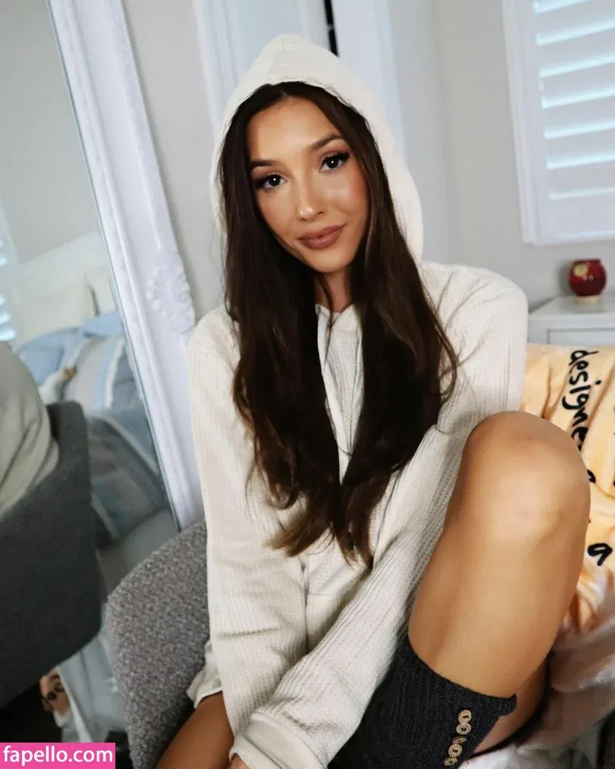 Taylor Alesia Onlyfans Photo Gallery 