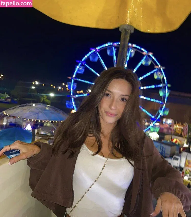 Taylor Alesia Onlyfans Photo Gallery 