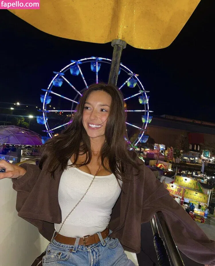 Taylor Alesia Onlyfans Photo Gallery 