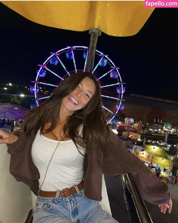 Taylor Alesia Onlyfans Photo Gallery 