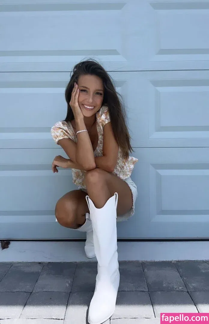 Taylor Alesia Onlyfans Photo Gallery 