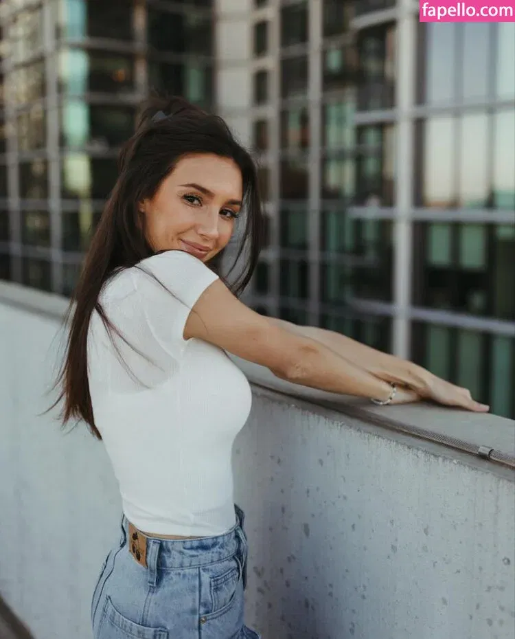 Taylor Alesia Onlyfans Photo Gallery 