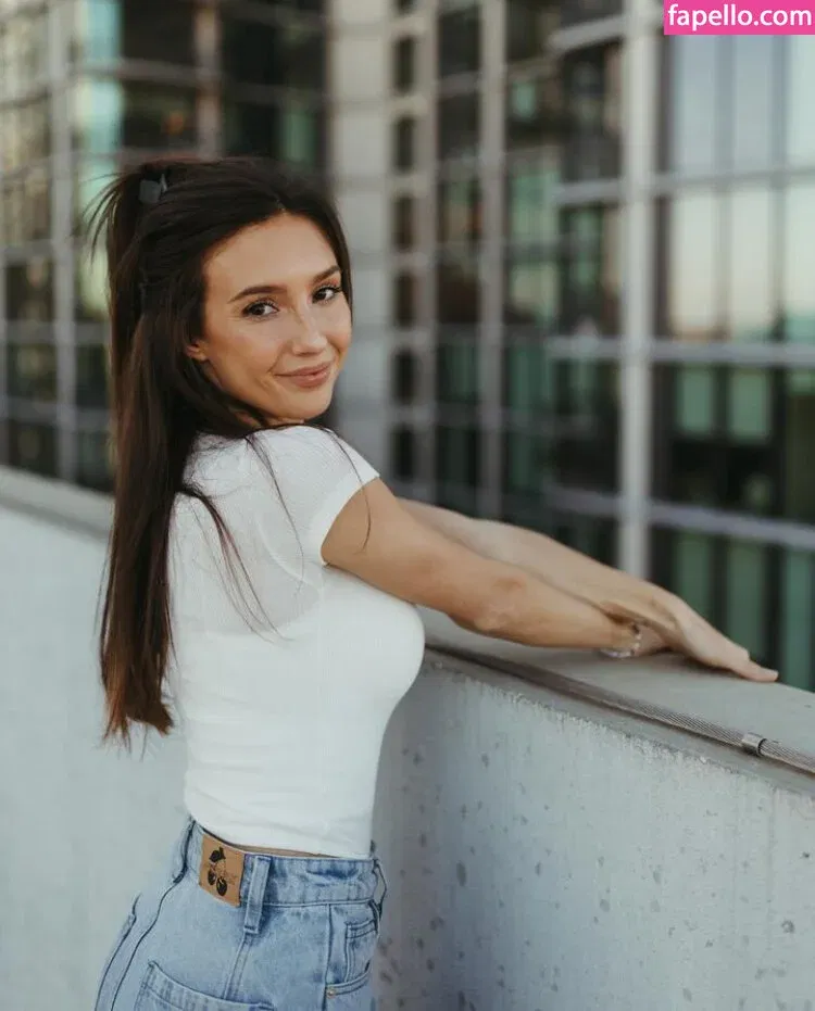 Taylor Alesia Onlyfans Photo Gallery 