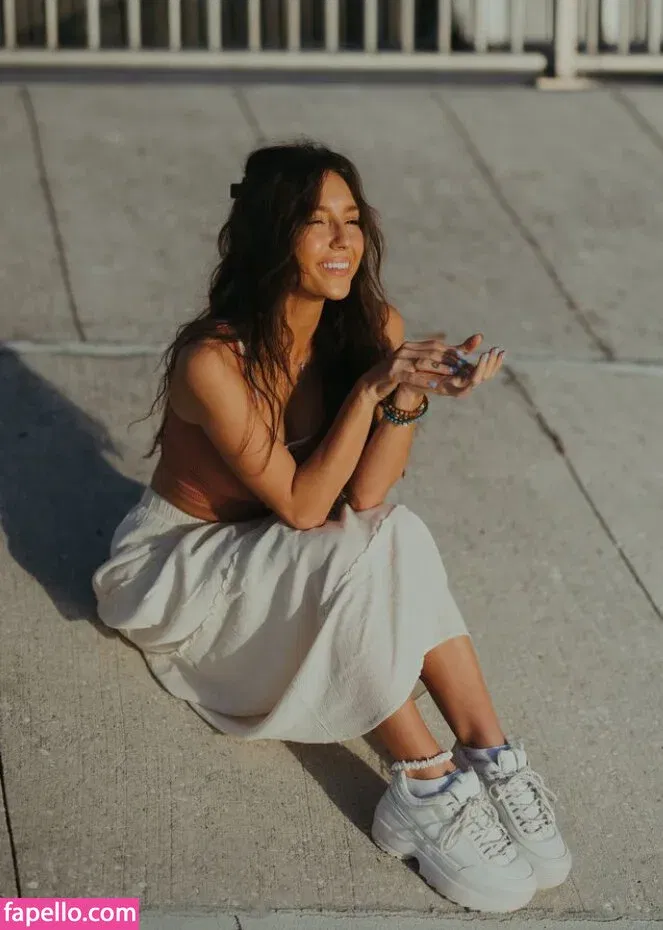 Taylor Alesia Onlyfans Photo Gallery 