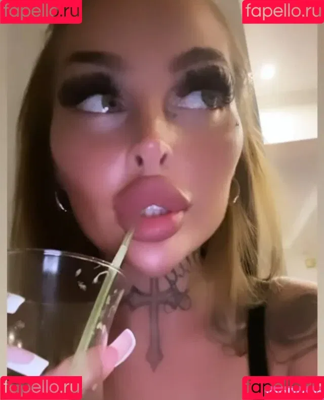 lola_official Onlyfans Photo Gallery 