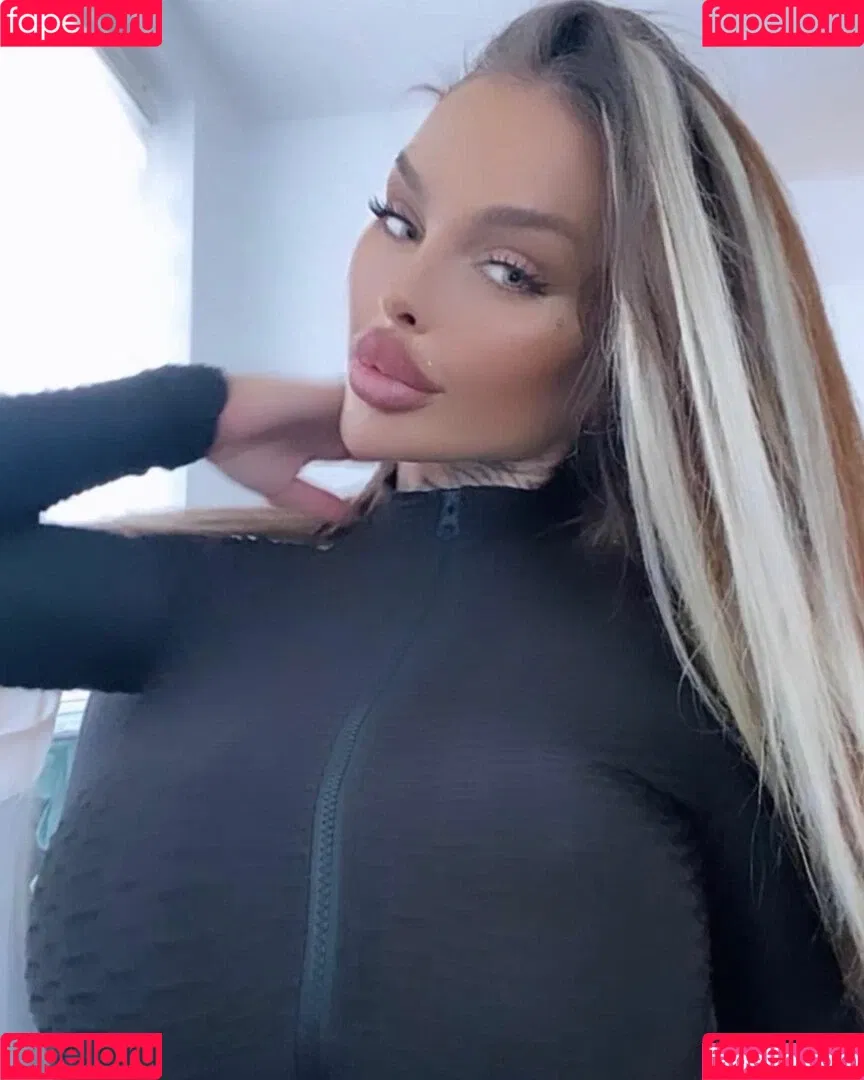 lola_official Onlyfans Photo Gallery 