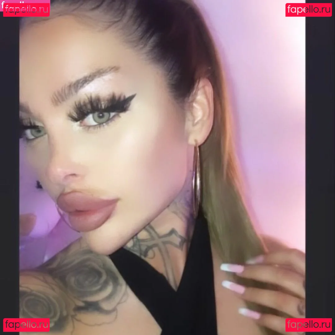 lola_official Onlyfans Photo Gallery 