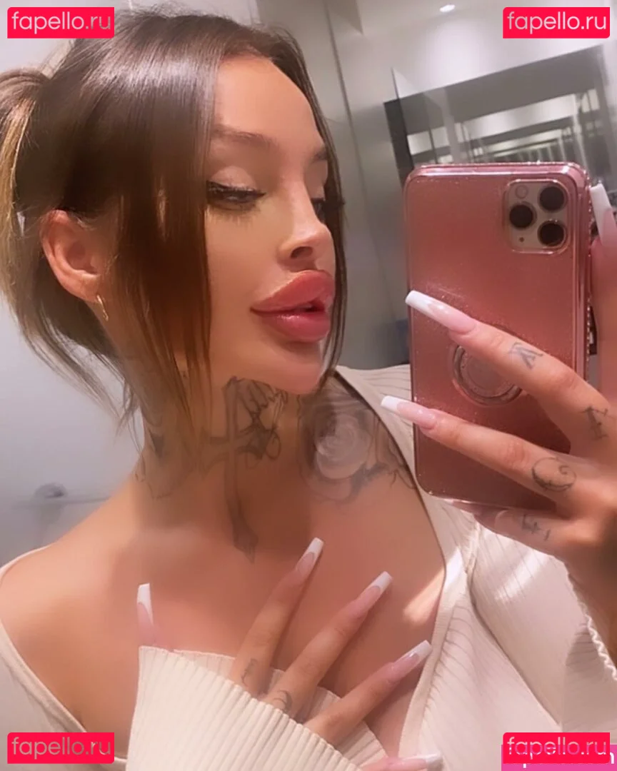 lola_official Onlyfans Photo Gallery 