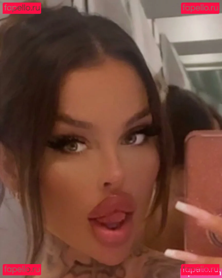 lola_official Onlyfans Photo Gallery 