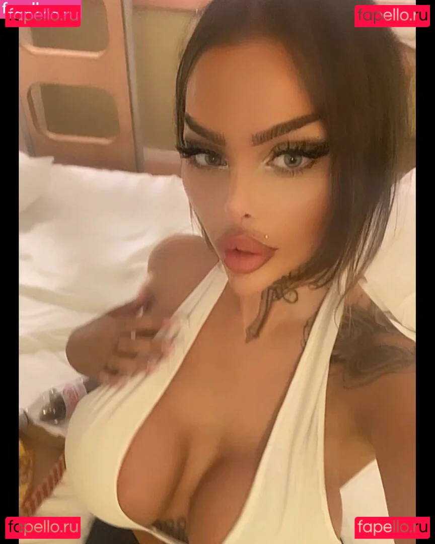 lola_official Onlyfans Photo Gallery 