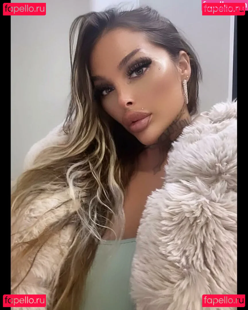 lola_official Onlyfans Photo Gallery 