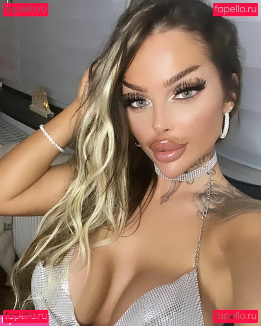 lola_official Onlyfans Photo Gallery 
