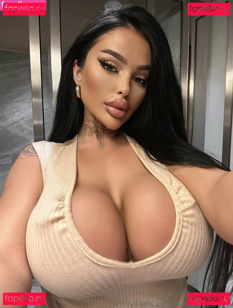 lola_official Onlyfans Photo Gallery 