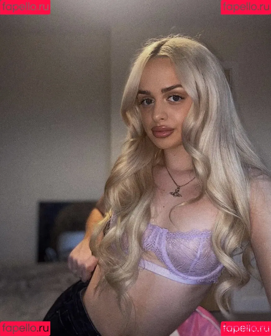 Olivia Lee Onlyfans Photo Gallery 