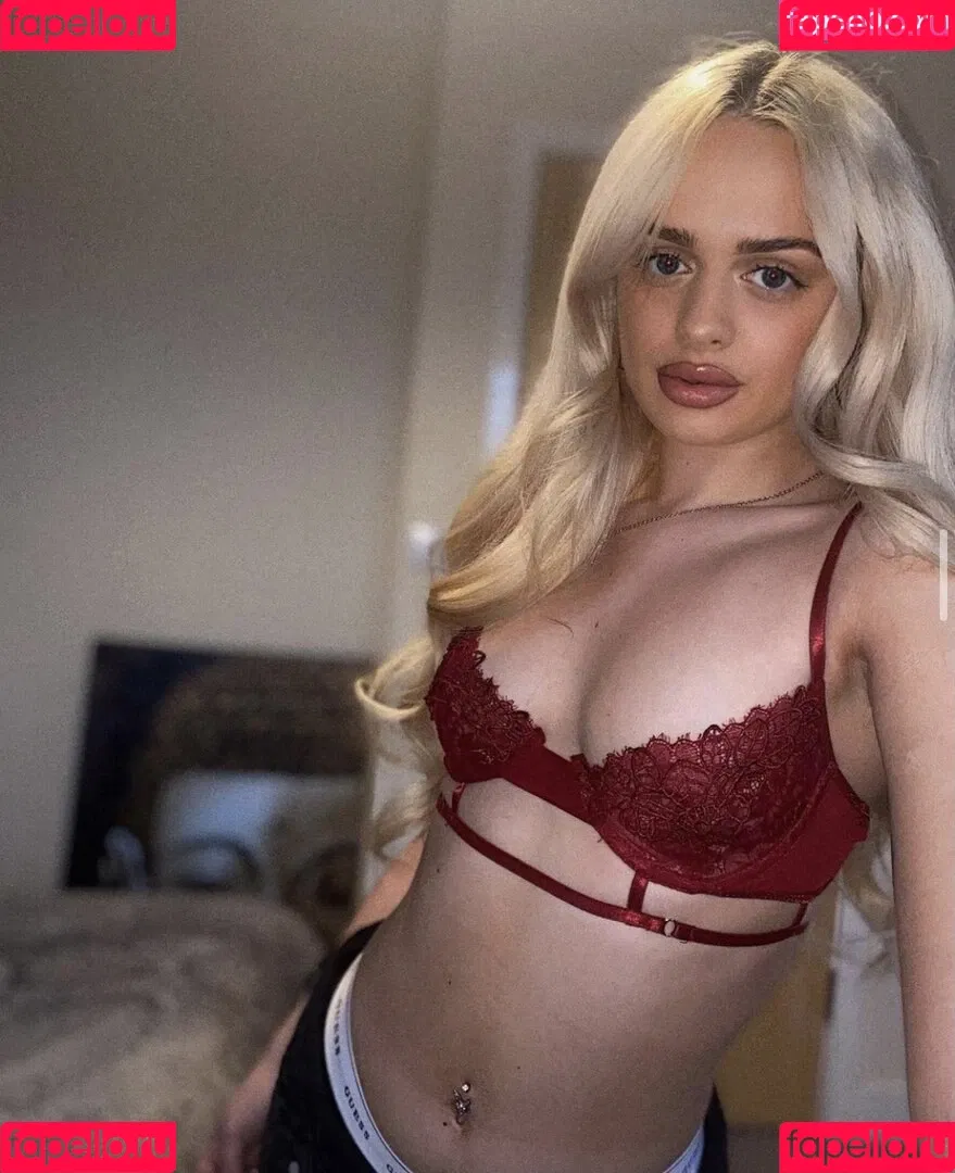 Olivia Lee Onlyfans Photo Gallery 