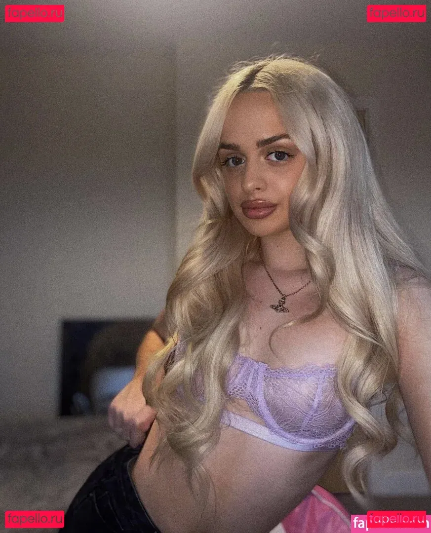 Olivia Lee Onlyfans Photo Gallery 