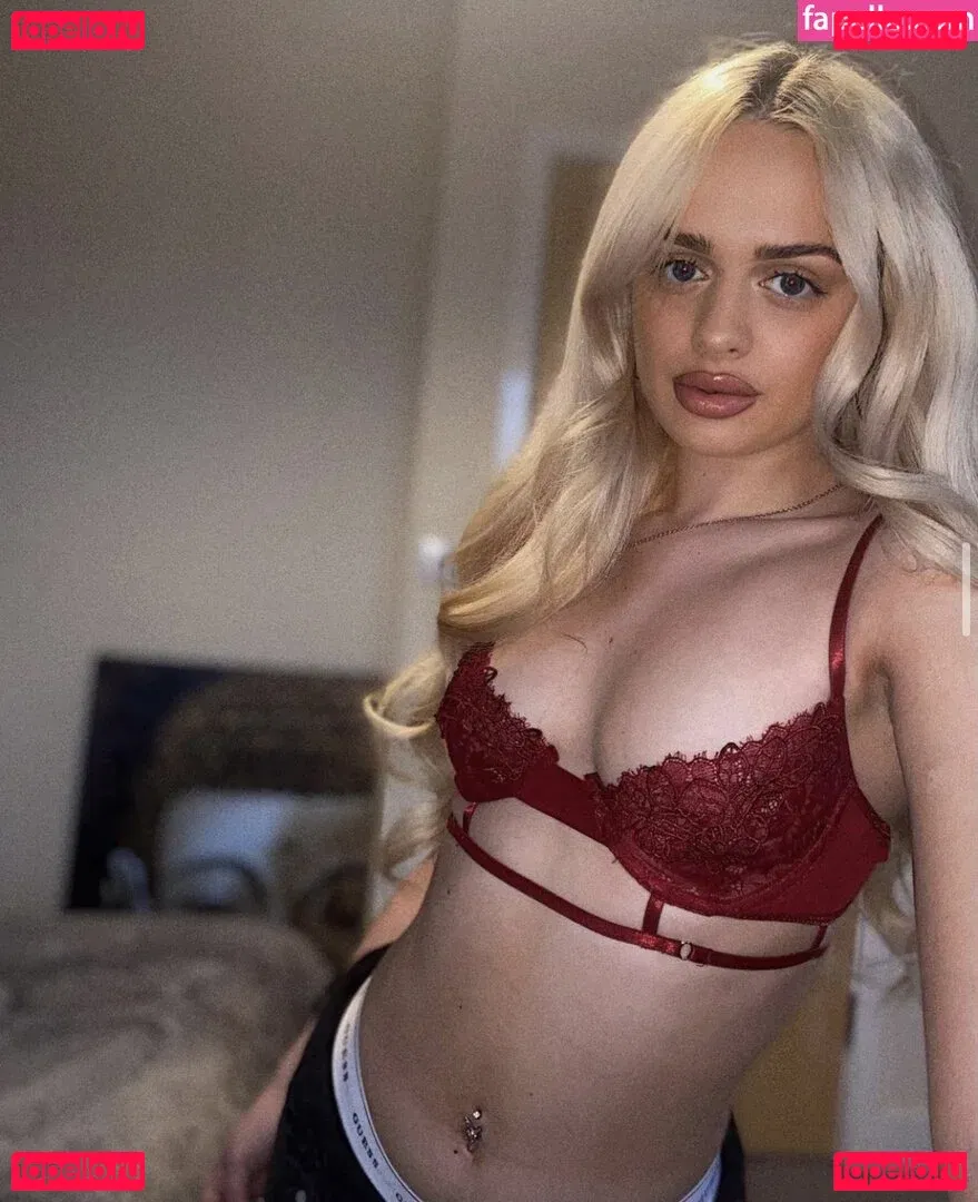 Olivia Lee Onlyfans Photo Gallery 