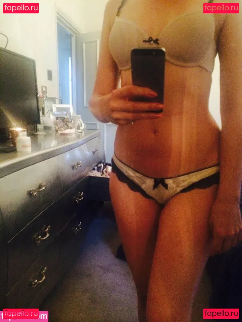 Olivia Lee Onlyfans Photo Gallery 