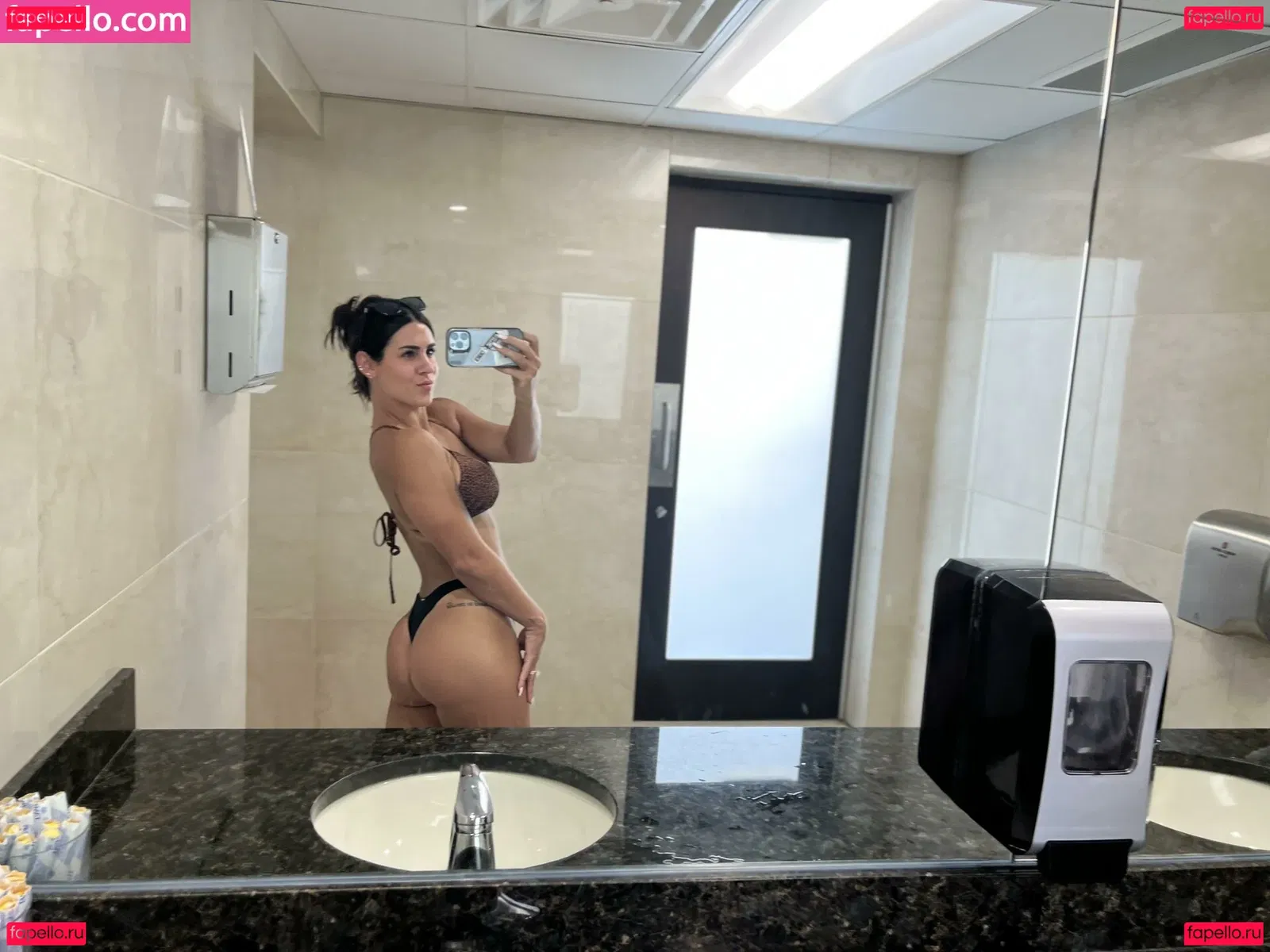 Sloane Nash Onlyfans Photo Gallery 