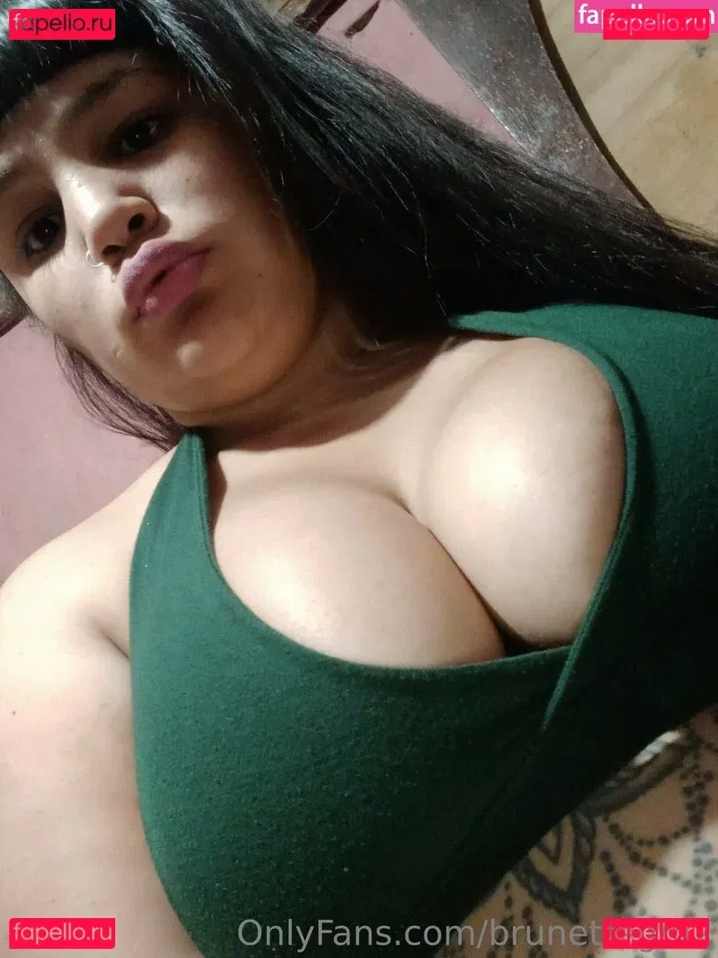 brunettegm2 Onlyfans Photo Gallery 