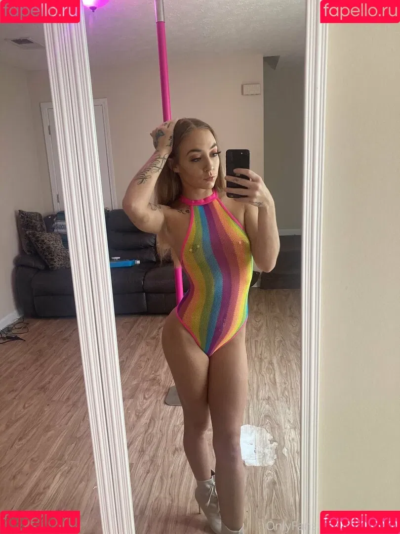 sarahnell Onlyfans Photo Gallery 