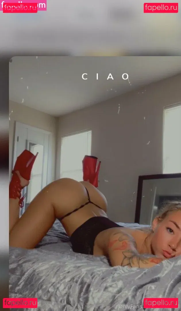 sarahnell Onlyfans Photo Gallery 