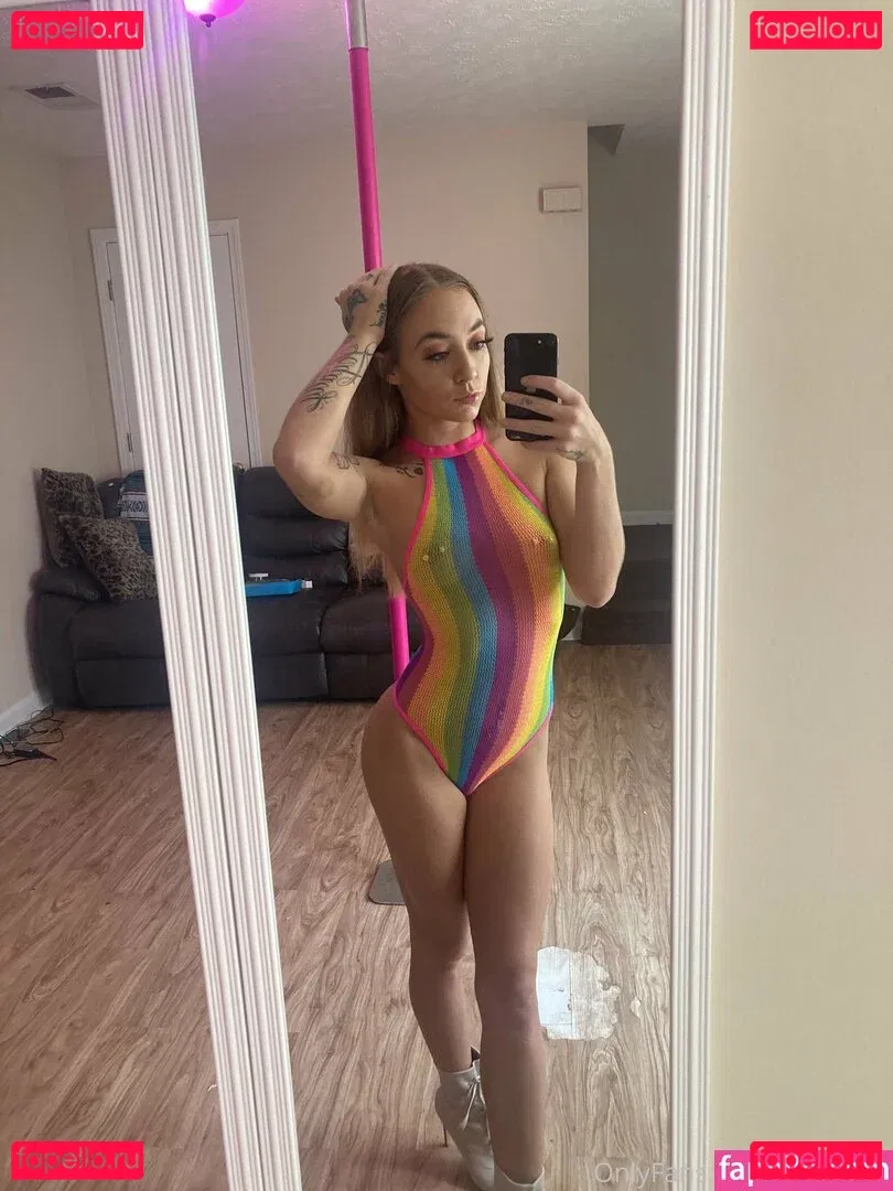 sarahnell Onlyfans Photo Gallery 