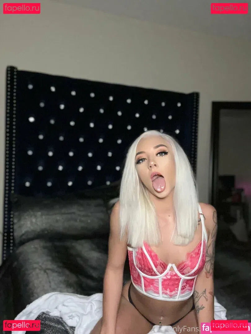 sarahnell Onlyfans Photo Gallery 