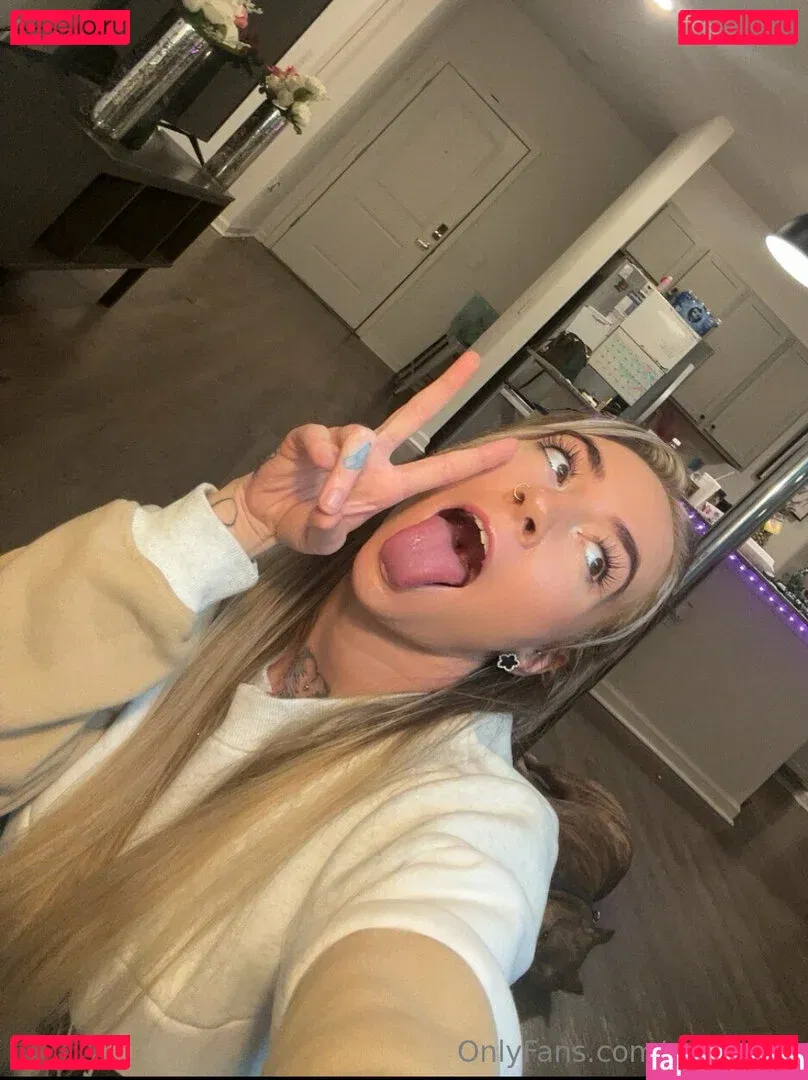 sarahnell Onlyfans Photo Gallery 