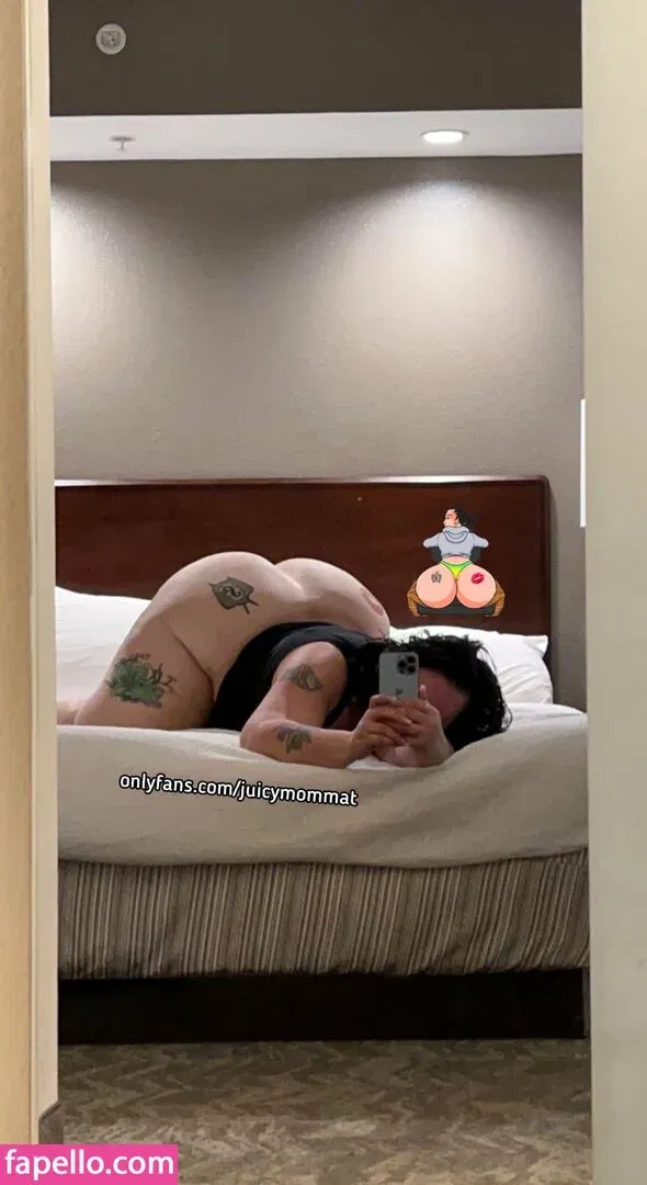 JuicymommaT Onlyfans Photo Gallery 