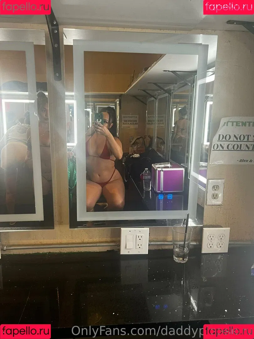 kendallknightt Onlyfans Photo Gallery 