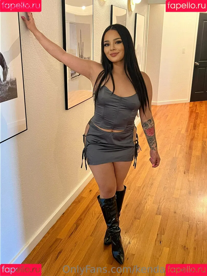 kendallknightt Onlyfans Photo Gallery 