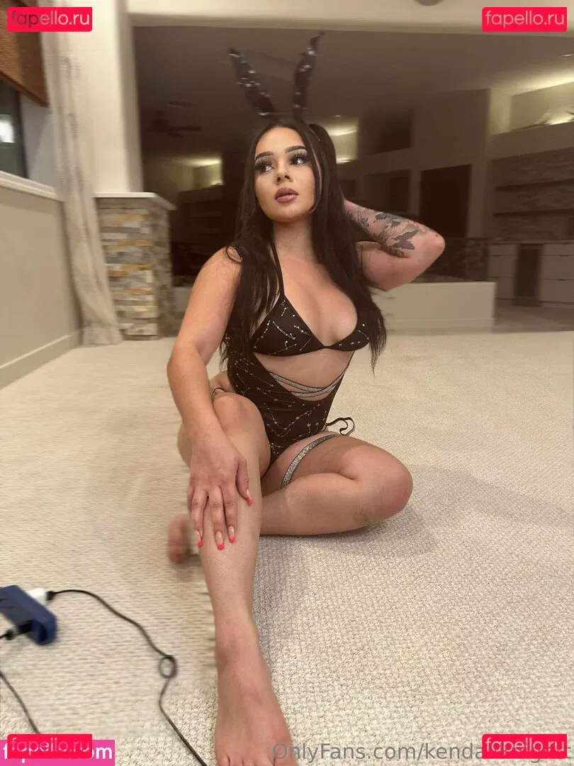 kendallknightt Onlyfans Photo Gallery 