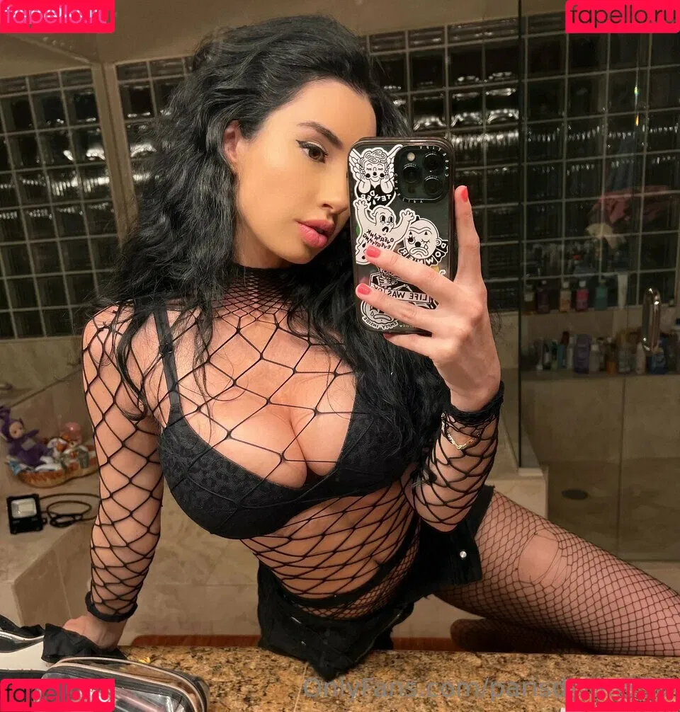 Paris Dylan Onlyfans Photo Gallery 