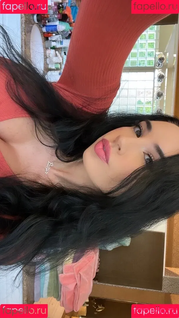Paris Dylan Onlyfans Photo Gallery 
