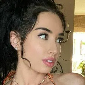 Paris Dylan Onlyfans Photo Gallery 