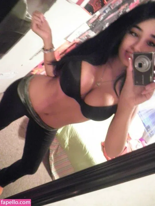 Paris Dylan Onlyfans Photo Gallery 