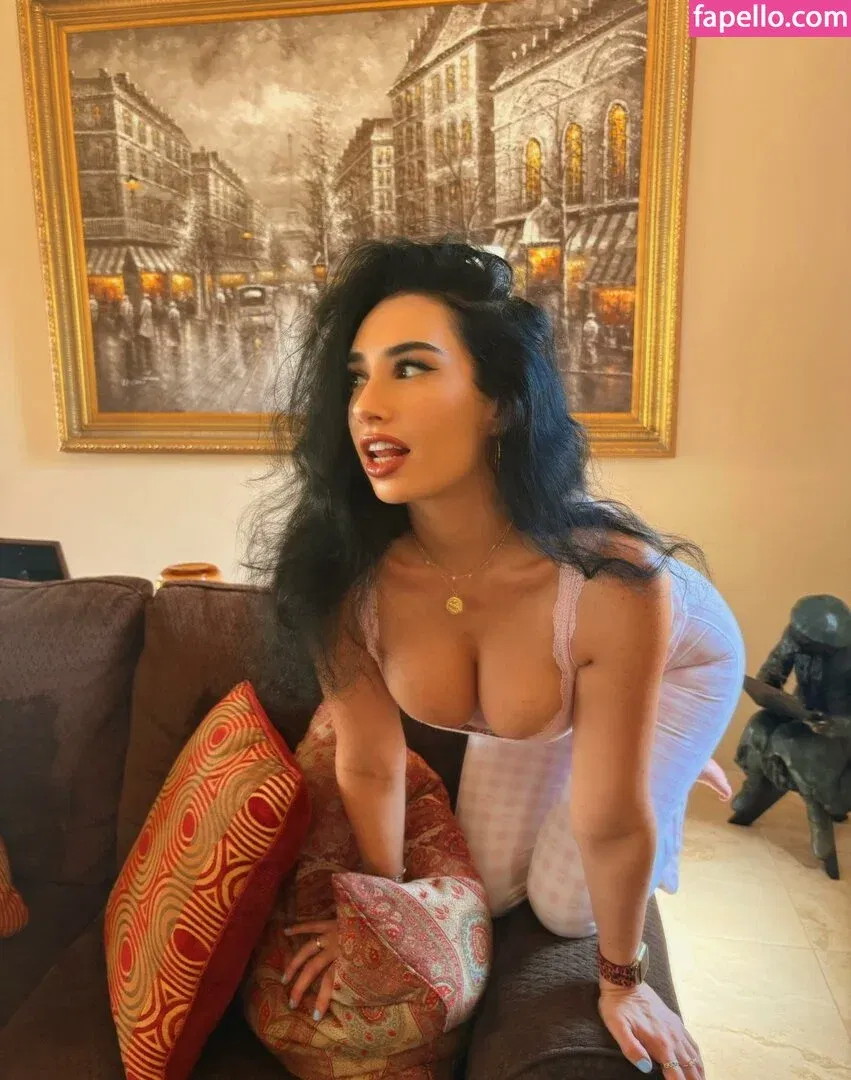 Paris Dylan Onlyfans Photo Gallery 