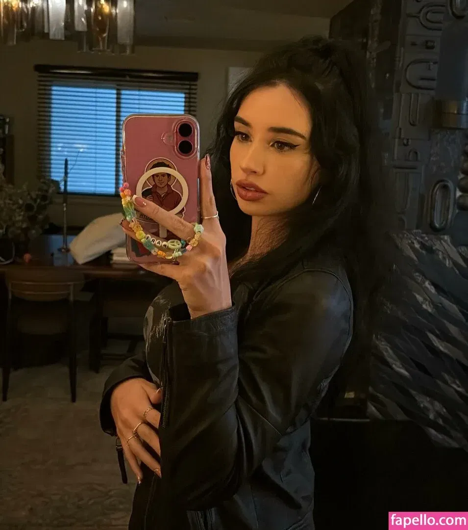 Paris Dylan Onlyfans Photo Gallery 