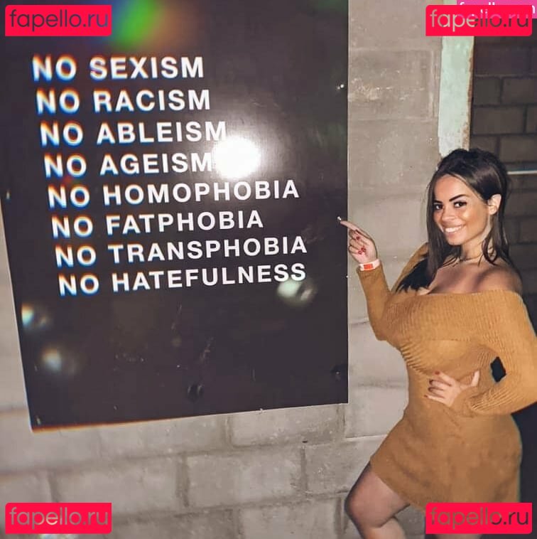 Carolina Barros Nude Onlyfans Photo 39