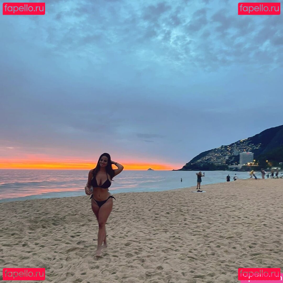 Carolina Barros Nude Onlyfans Photo 31