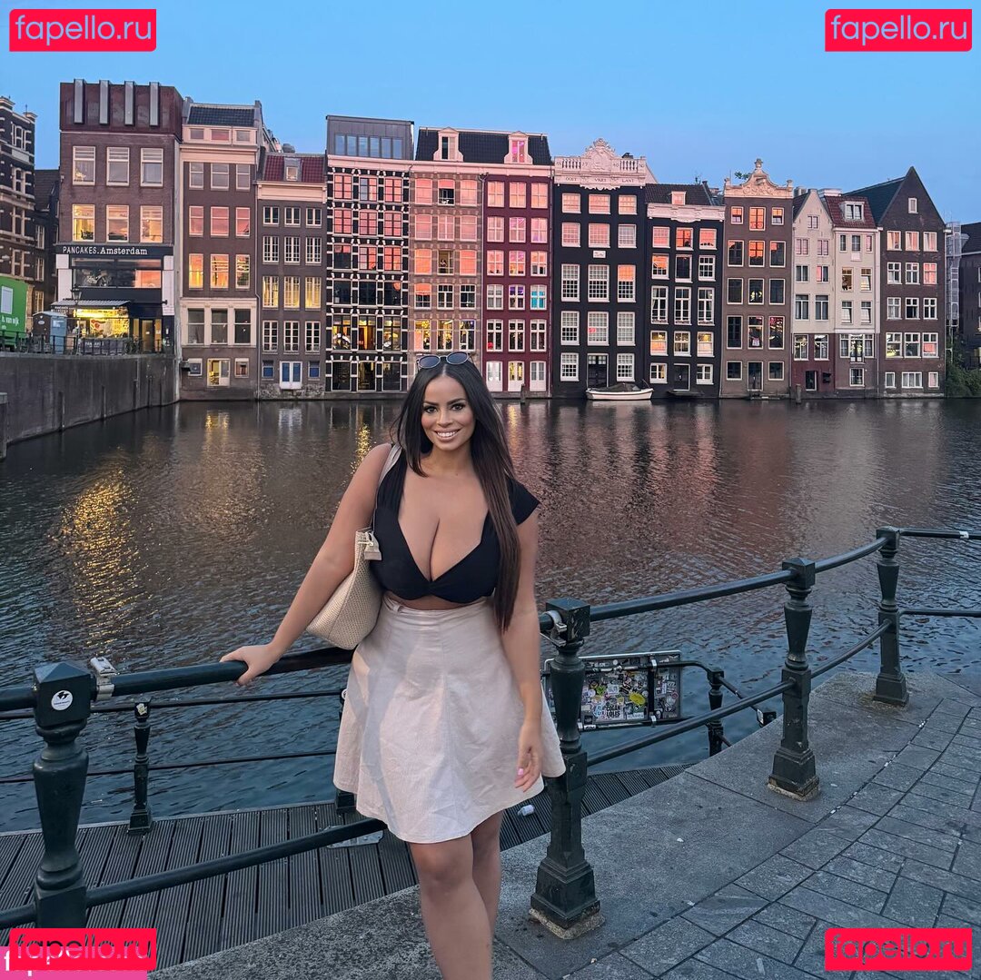 Carolina Barros Nude Onlyfans Photo 29