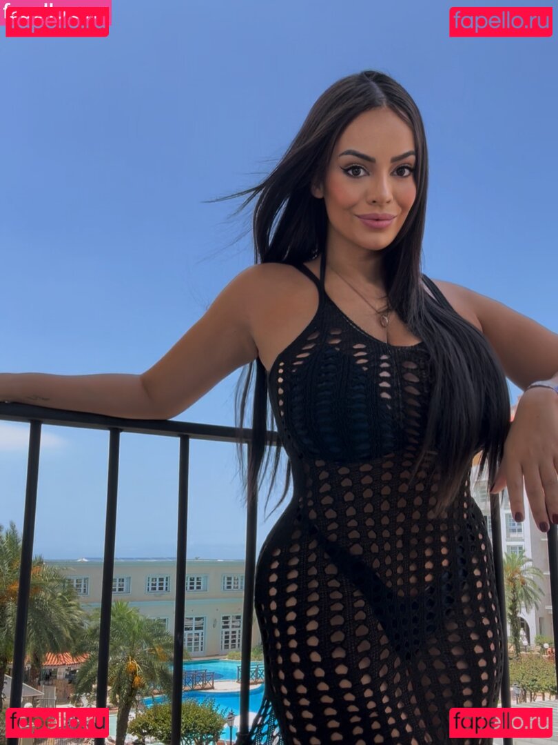 Carolina Barros Nude Onlyfans Photo 16